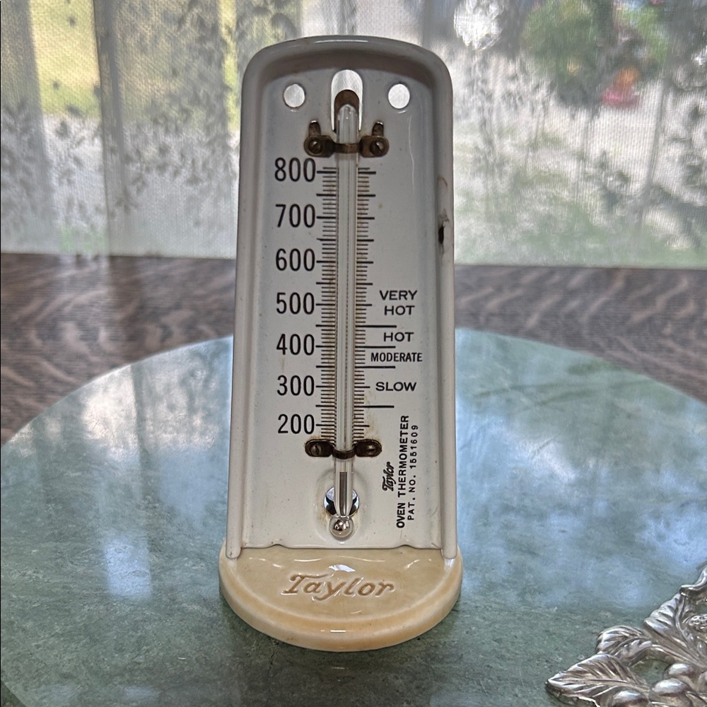 Taylor Vintage Cream and White Oven Thermometer